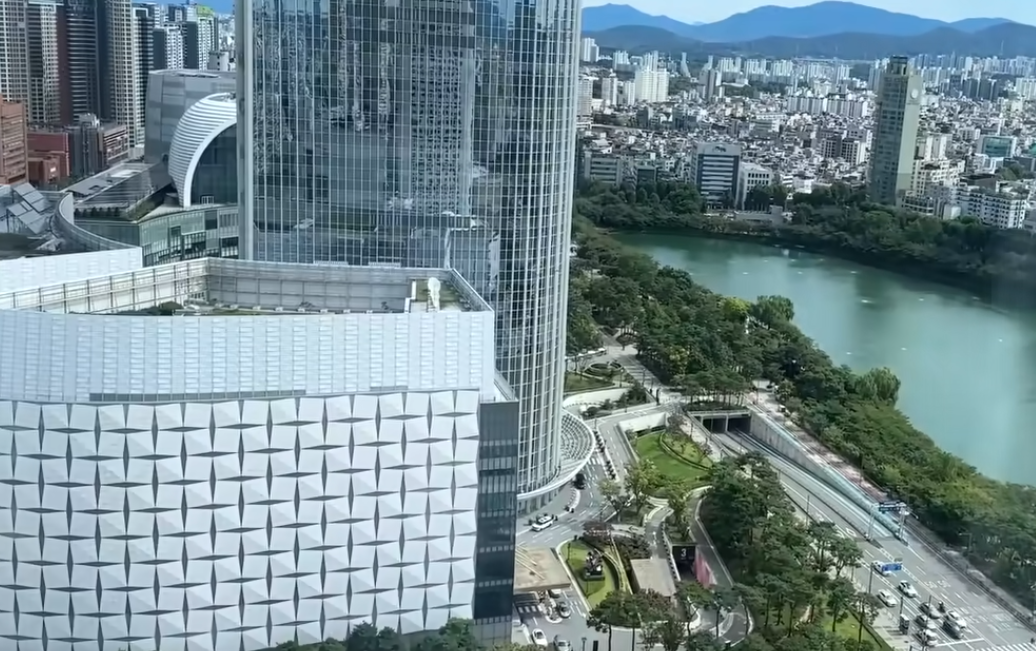 圖片來源：Theqoo
