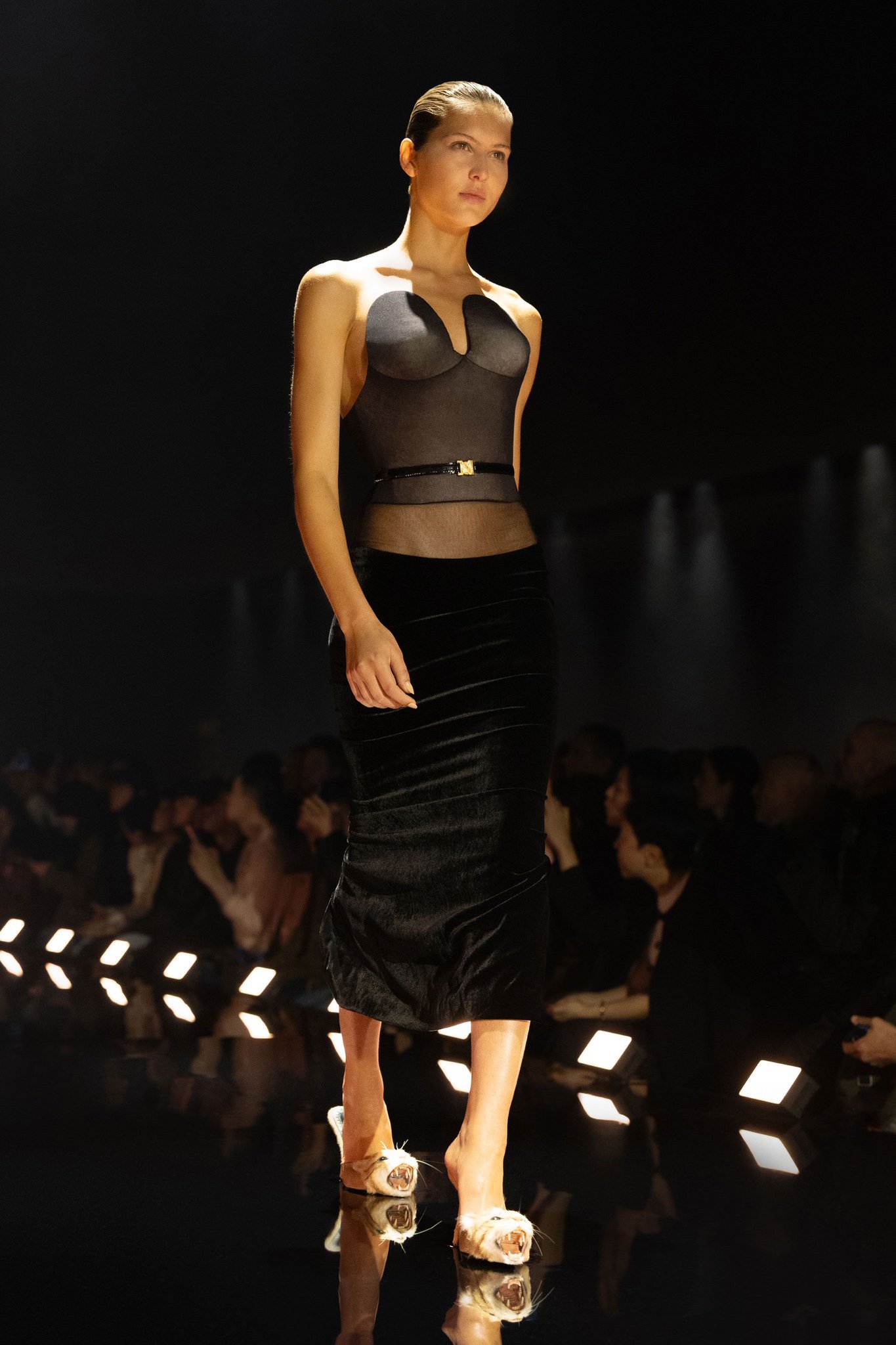 圖片來源：Theqoo